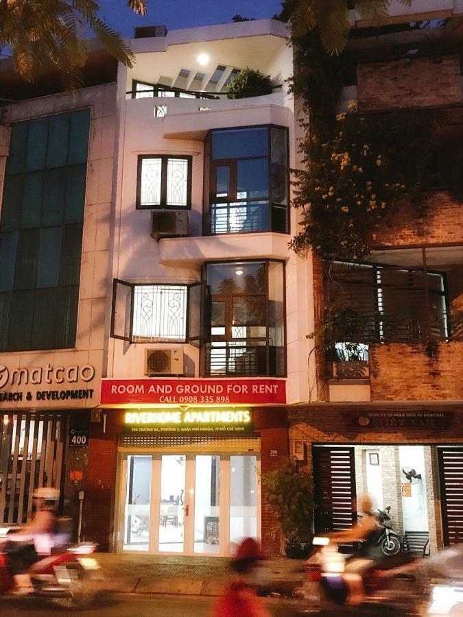 Studio Tiêu Chuẩn